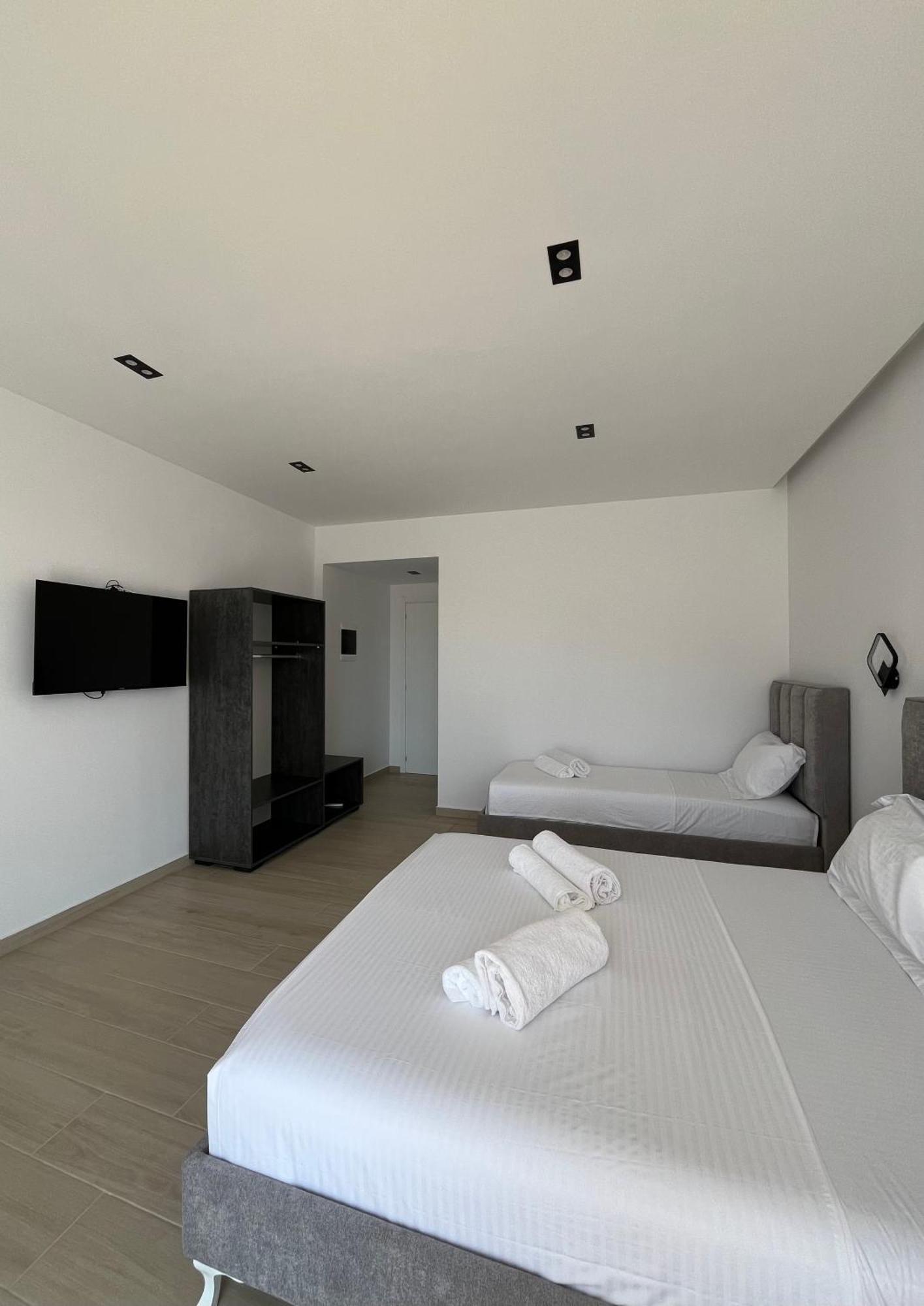 Del Mare Hotel Sarande Exterior photo